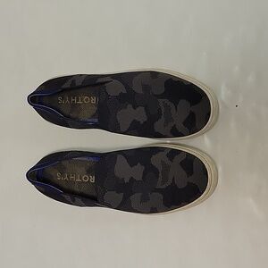 Rothys camo slip on shoes sz 8.5